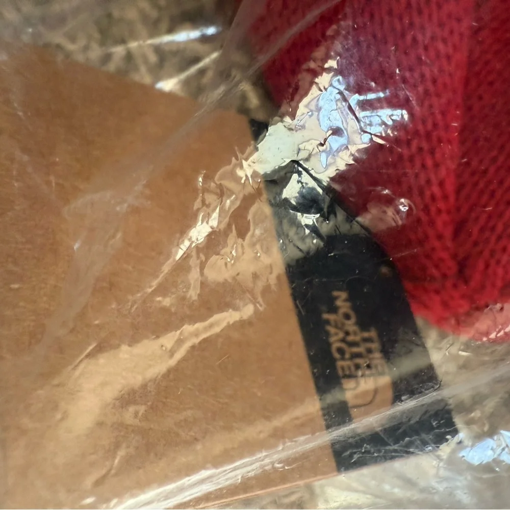 New The North Face Cardinal Red beanie with Quirk Hard Seltzer Mountain stocking - Picture 10 of 10